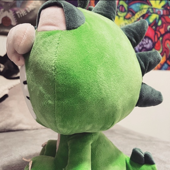 Stuffed Hello kitty Dragon - Picture 4 of 5